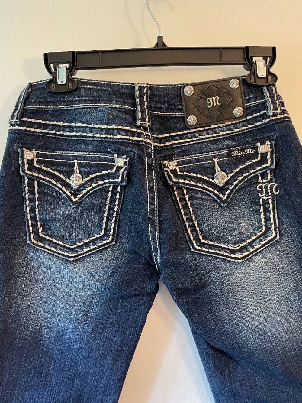 Miss Me like new Signature Skinny dark wash denim jeans size 28